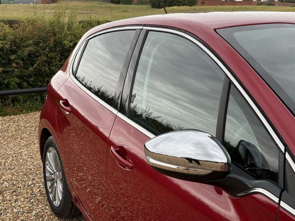 2016 PEUGEOT 208 2016 PEUGEOT 208