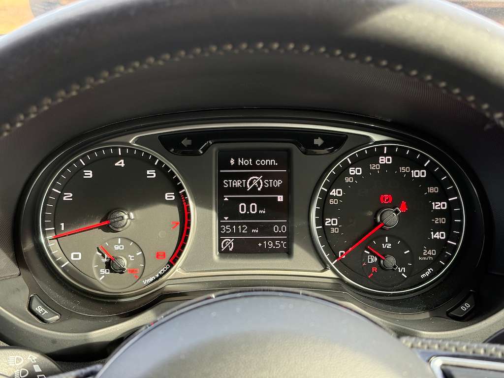 2016 AUDI A1 2016 AUDI A1