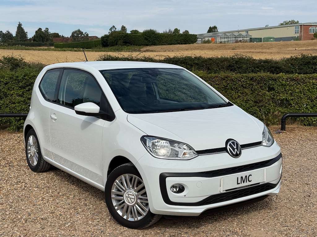 A 2021 VOLKSWAGEN UP 1.0 Hatchback 3dr Petrol Manual Euro 6 (s/s) (65 p A 2021 VOLKSWAGEN UP 1.0 Hatchback 3dr Petrol Manual Euro 6 (s/s) (65 p