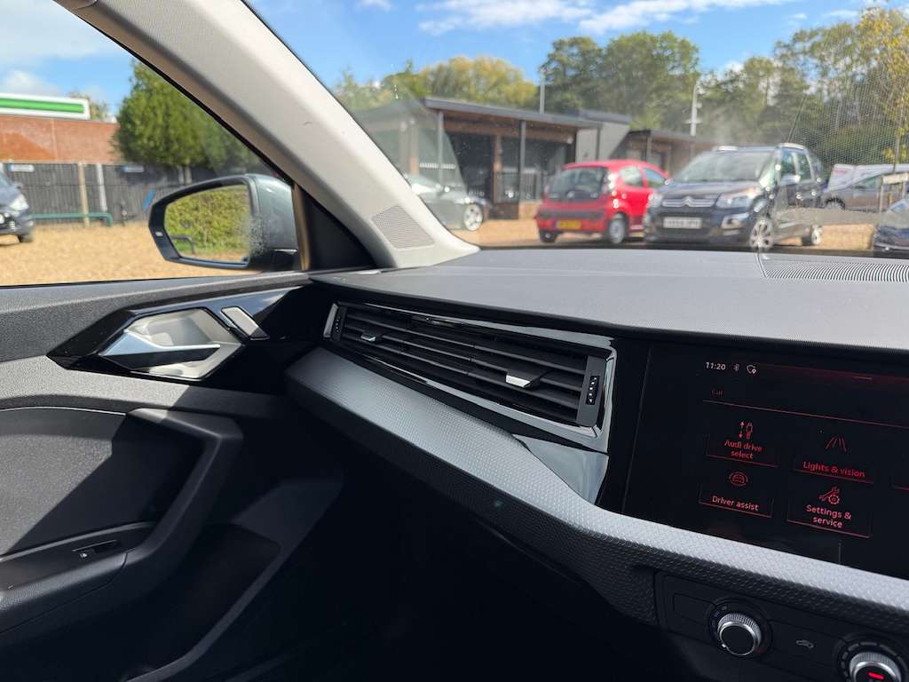 2019 AUDI A1 2019 AUDI A1