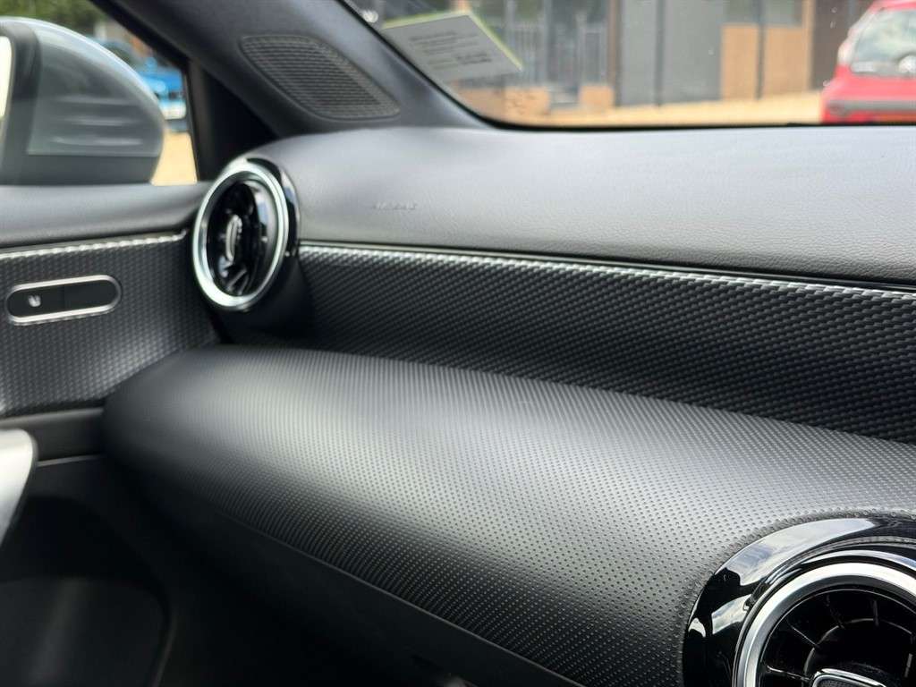 2018 MERCEDES A200 2018 MERCEDES A200