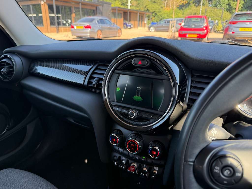 2018 MINI HATCH 2018 MINI HATCH