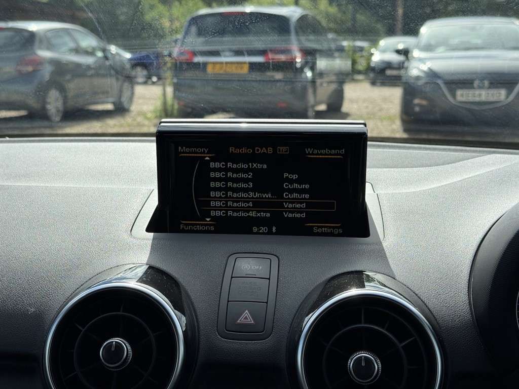 2017 AUDI A1 2017 AUDI A1
