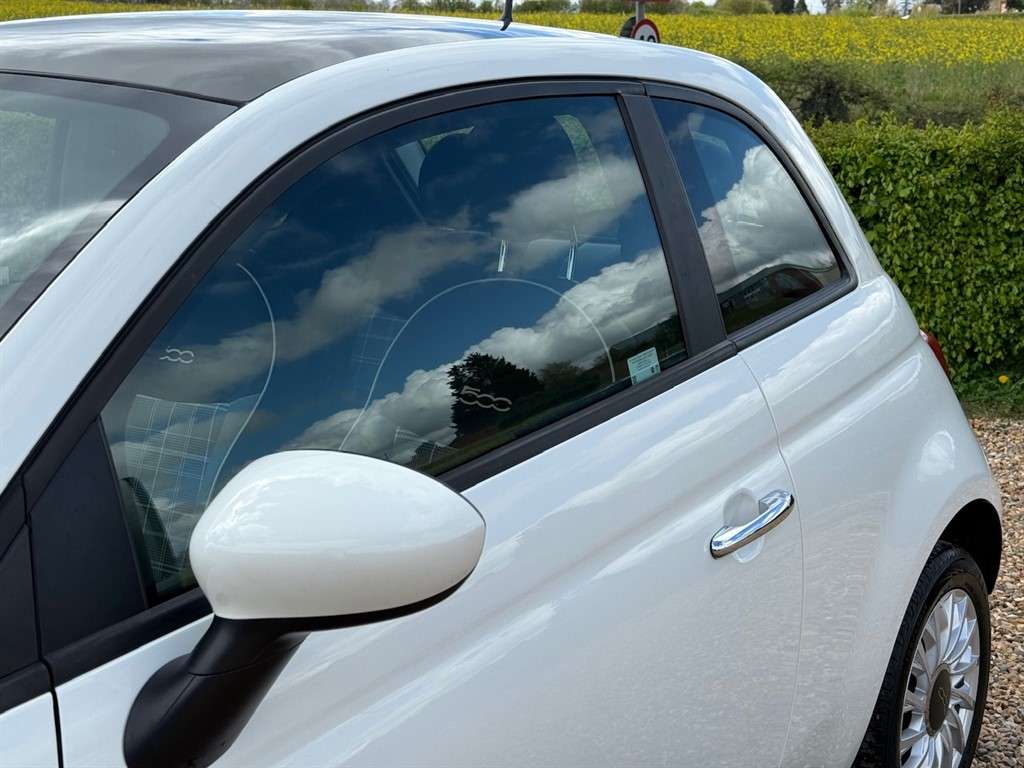 2021 FIAT 500 2021 FIAT 500