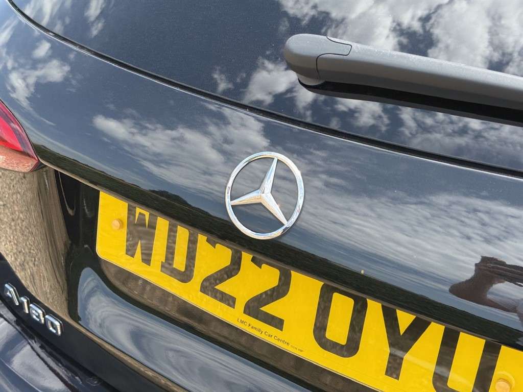 2022 MERCEDES A180 2022 MERCEDES A180