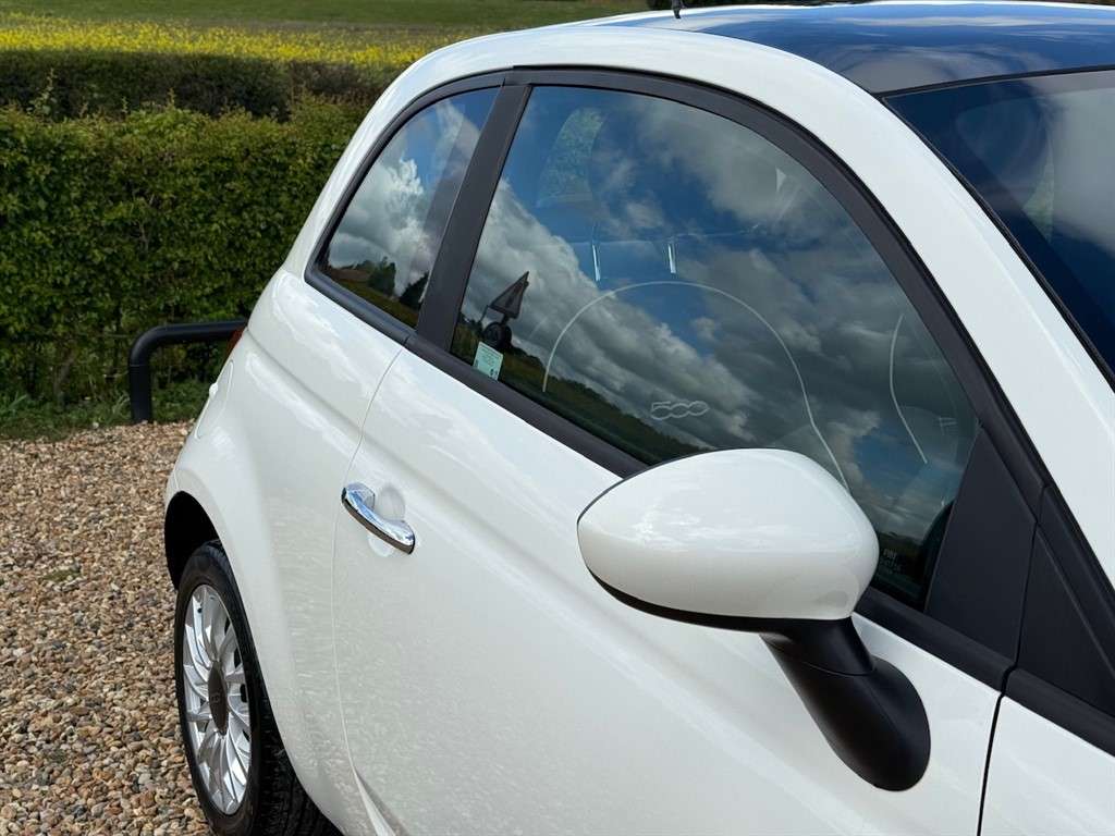 2021 FIAT 500 2021 FIAT 500