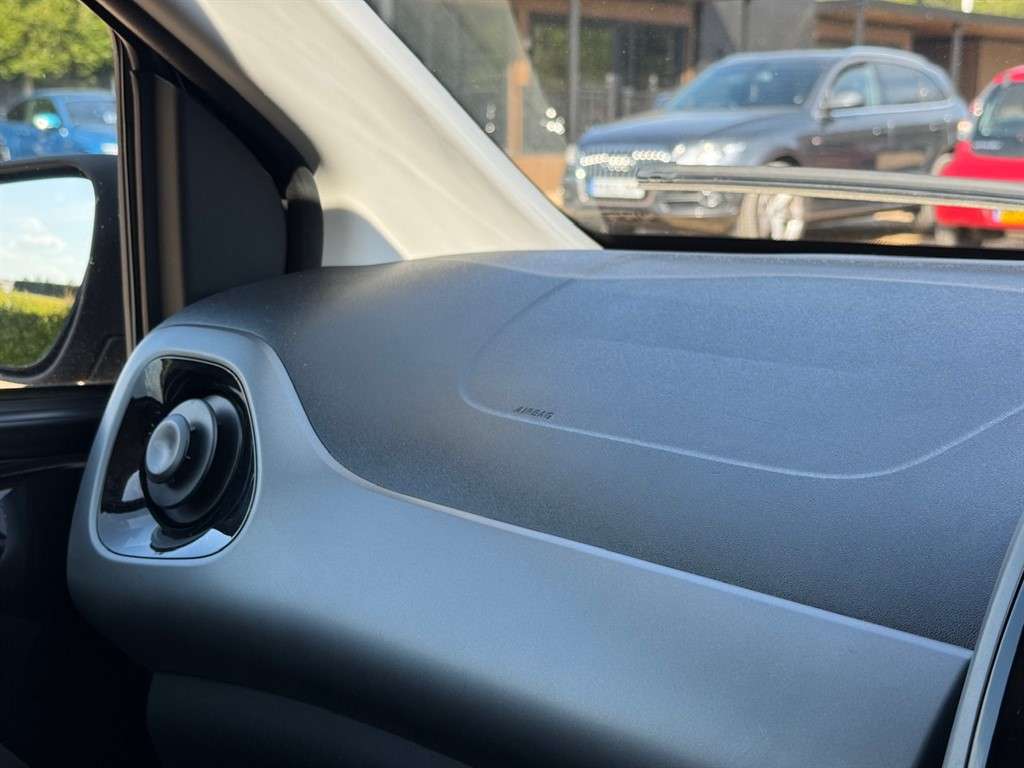 2018 TOYOTA AYGO 2018 TOYOTA AYGO