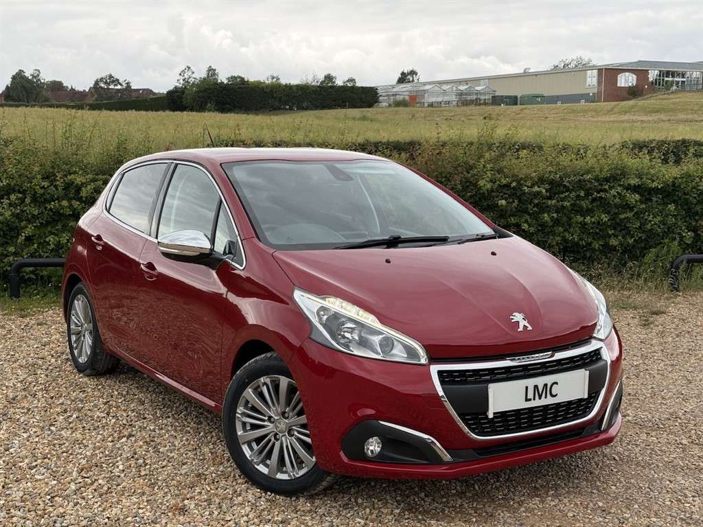 A 2016 PEUGEOT 208 1.2 PureTech Allure Hatchback 5dr Petrol EAT Euro A 2016 PEUGEOT 208 1.2 PureTech Allure Hatchback 5dr Petrol EAT Euro