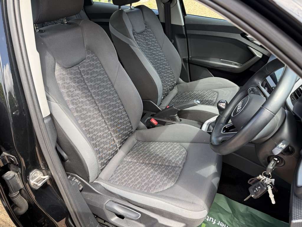 2022 AUDI A1 2022 AUDI A1