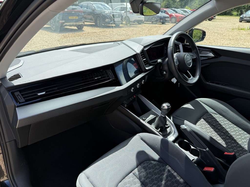 2022 AUDI A1 2022 AUDI A1