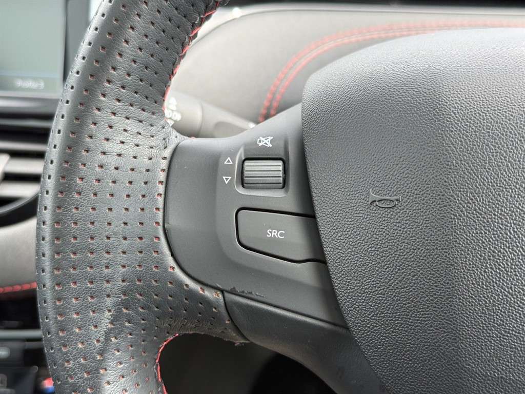 2018 PEUGEOT 208 2018 PEUGEOT 208