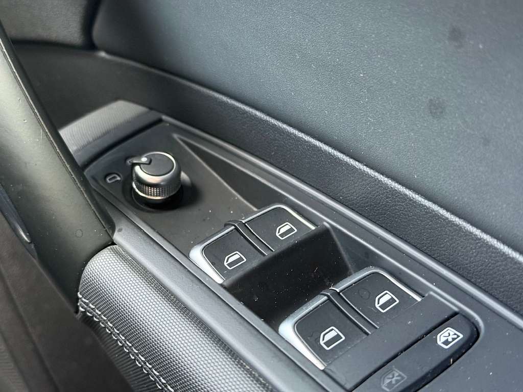 2016 AUDI A1 2016 AUDI A1