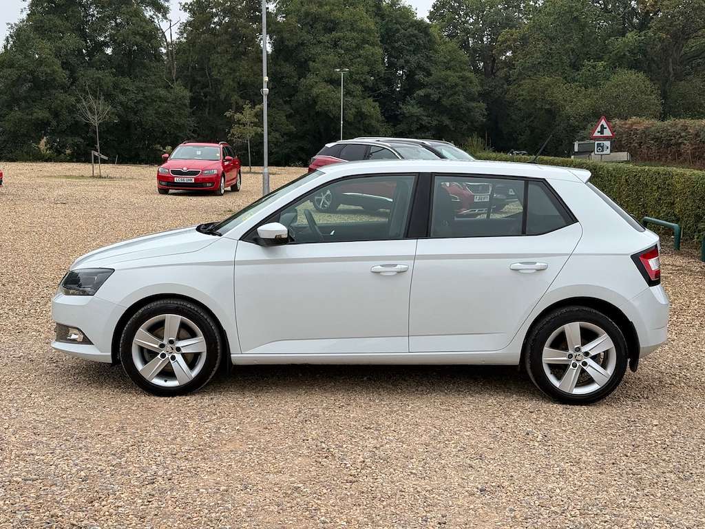 2015 SKODA FABIA 2015 SKODA FABIA