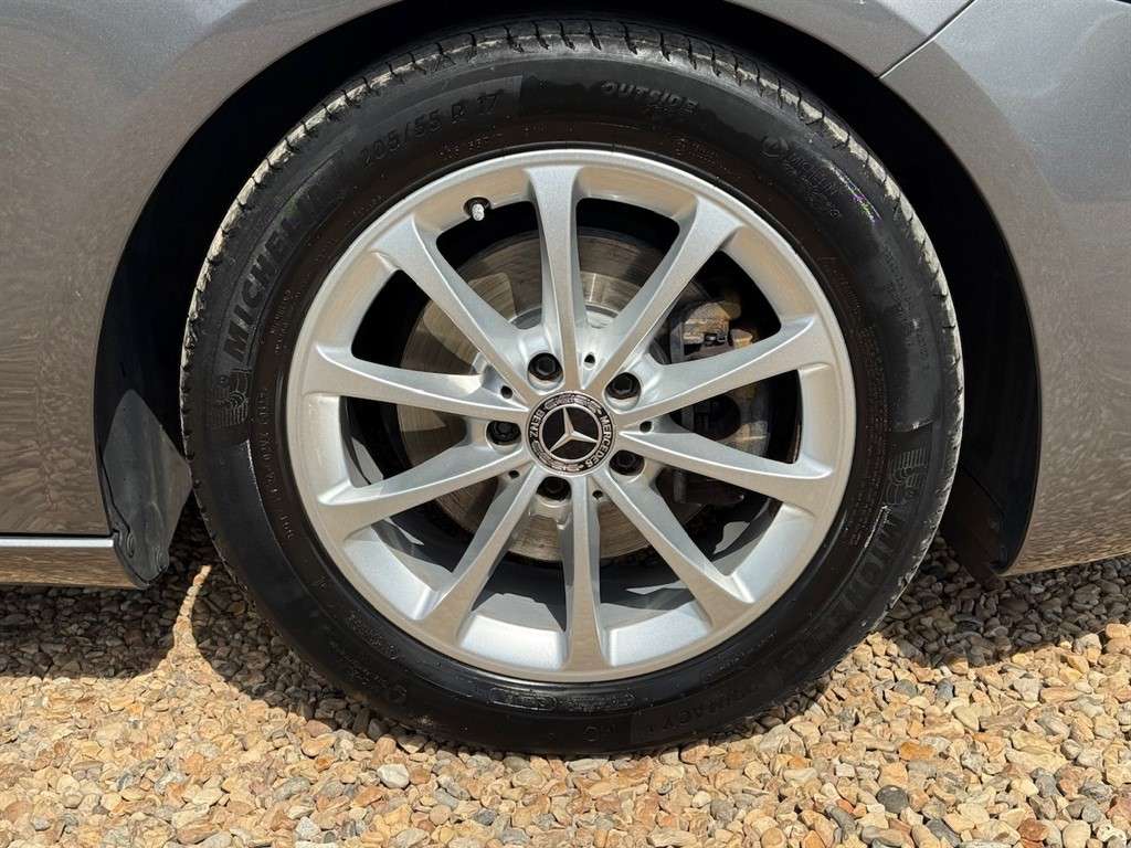 2018 MERCEDES A200 2018 MERCEDES A200