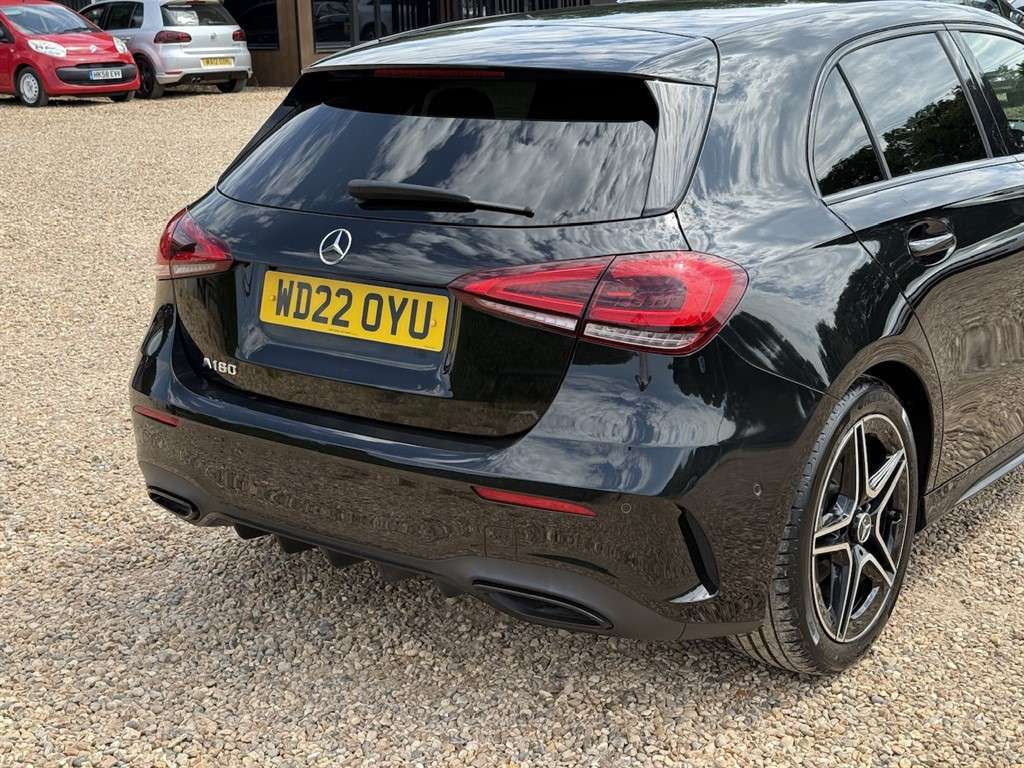 2022 MERCEDES A180 2022 MERCEDES A180