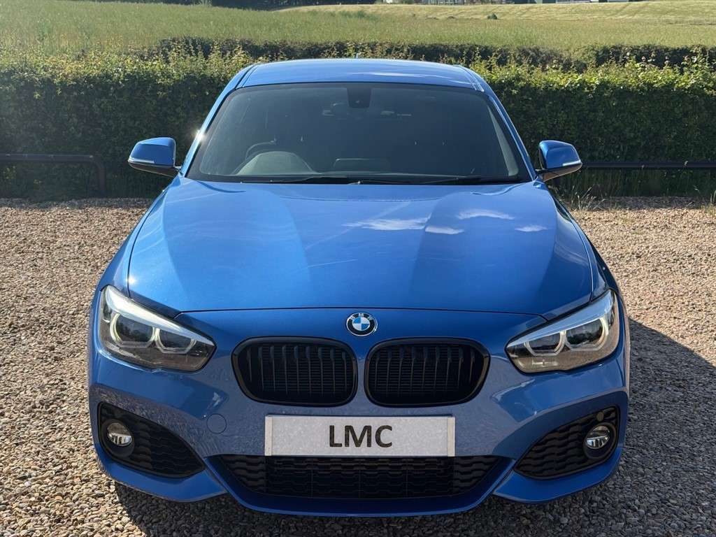 A 2019 BMW 1 SERIES 1.5 118i GPF M Sport Shadow Edition Hatchback 5dr A 2019 BMW 1 SERIES 1.5 118i GPF M Sport Shadow Edition Hatchback 5dr