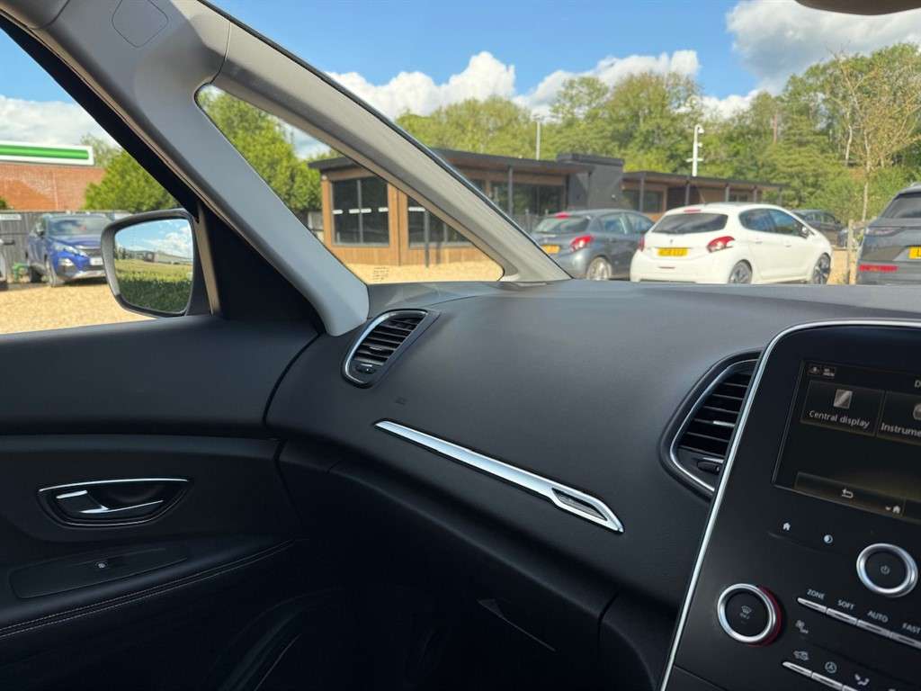 2017 RENAULT GRAND SCENIC 2017 RENAULT GRAND SCENIC