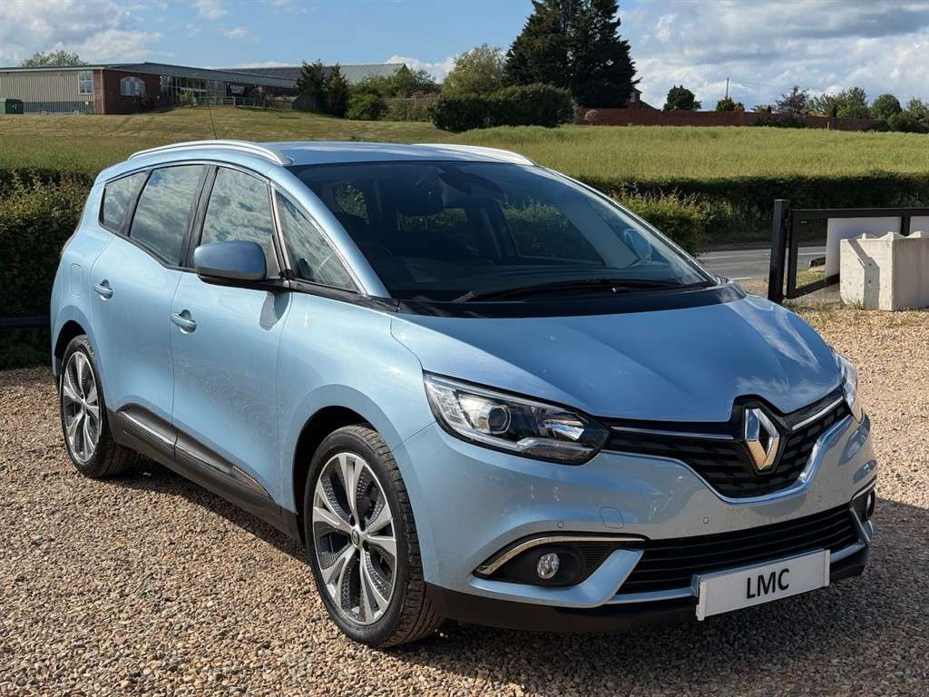 A 2017 RENAULT GRAND SCENIC 1.6 dCi Dynamique Nav MPV 5dr Diesel Manual Euro 6 A 2017 RENAULT GRAND SCENIC 1.6 dCi Dynamique Nav MPV 5dr Diesel Manual Euro 6