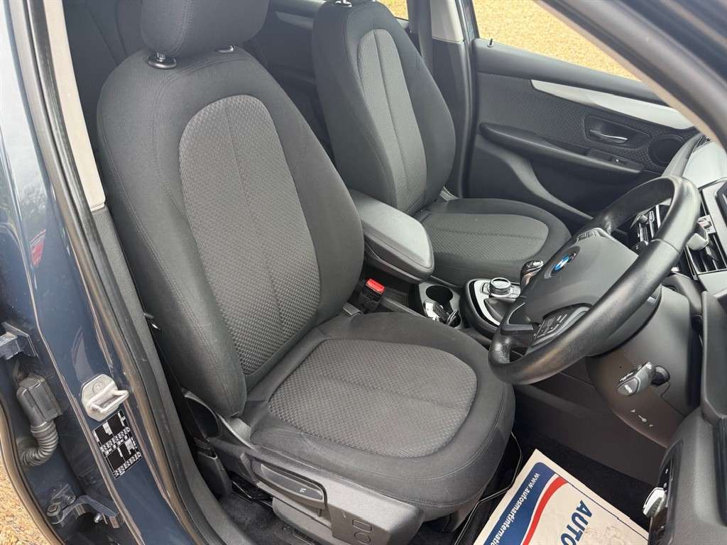 2016 BMW 218I 2016 BMW 218I