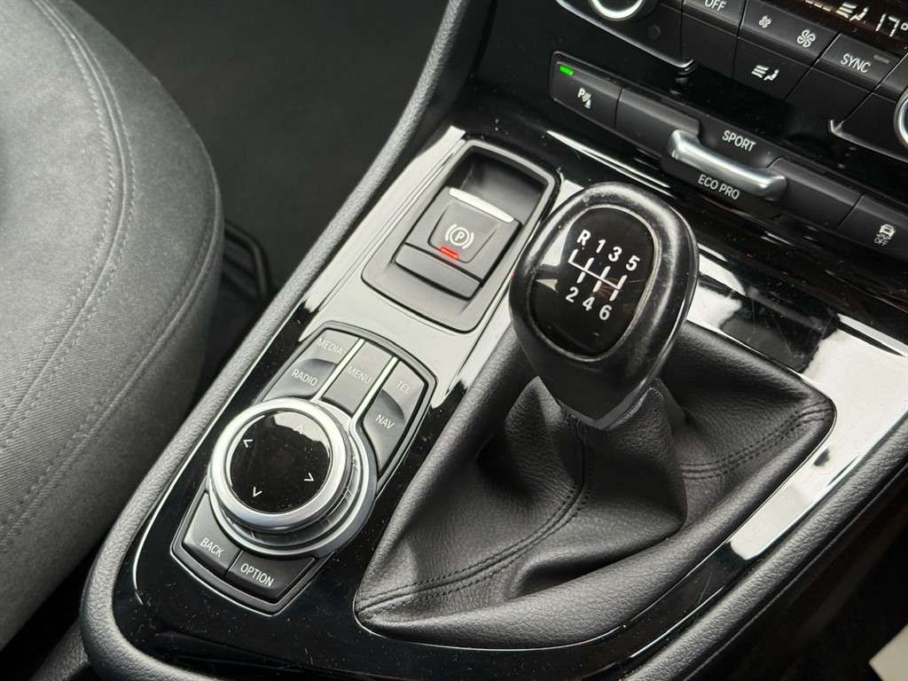 2016 BMW 218I 2016 BMW 218I