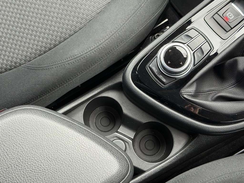2016 BMW 218I 2016 BMW 218I