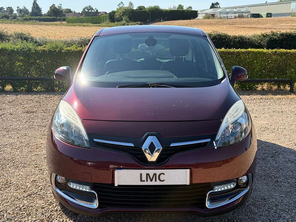 A 2016 RENAULT SCENIC 1.2 TCe Dynamique Nav MPV 5dr Petrol Manual Euro 6 A 2016 RENAULT SCENIC 1.2 TCe Dynamique Nav MPV 5dr Petrol Manual Euro 6