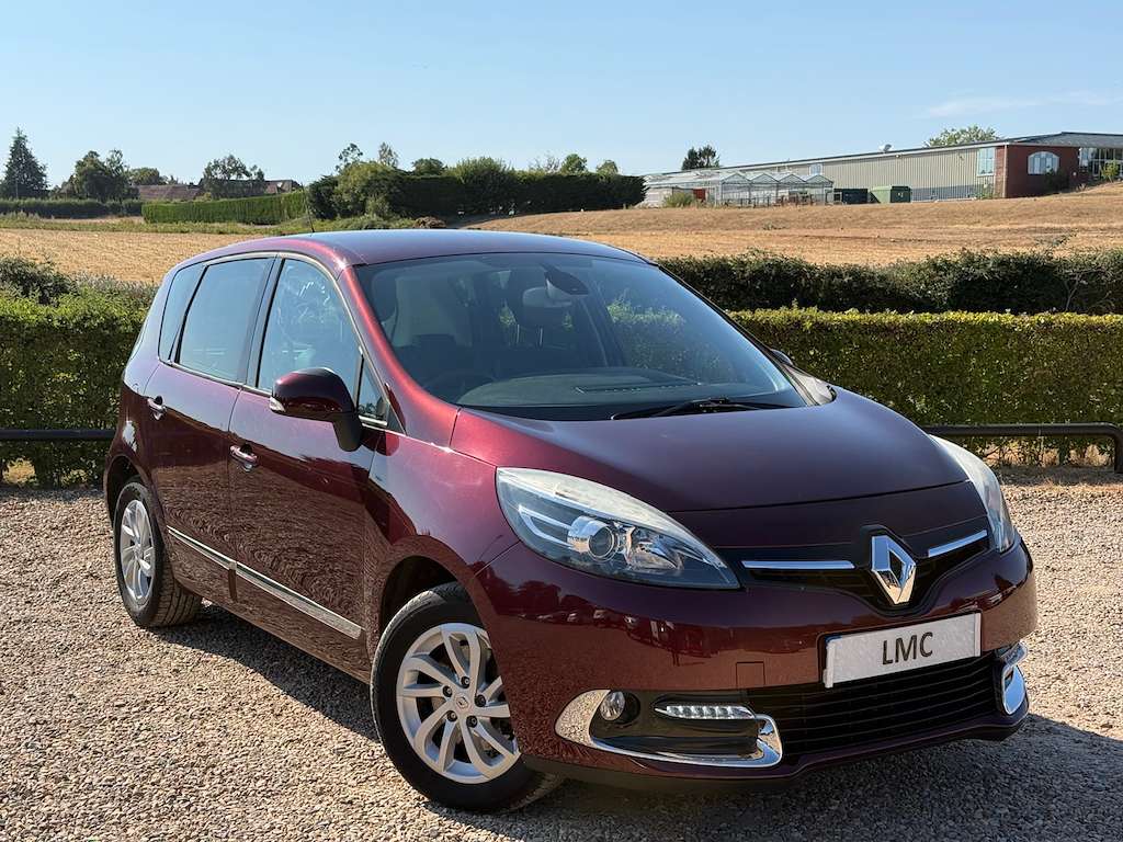 A 2016 RENAULT SCENIC 1.2 TCe Dynamique Nav MPV 5dr Petrol Manual Euro 6 A 2016 RENAULT SCENIC 1.2 TCe Dynamique Nav MPV 5dr Petrol Manual Euro 6