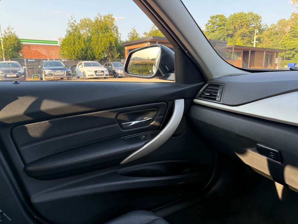 2017 BMW 320D 2017 BMW 320D