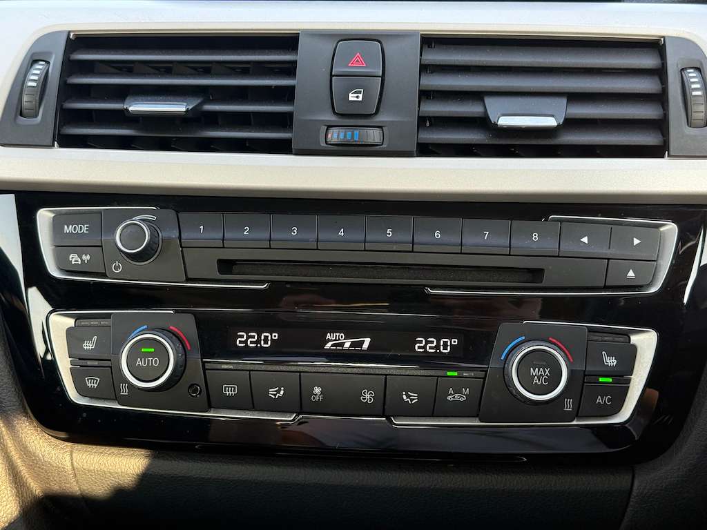 2017 BMW 320D 2017 BMW 320D