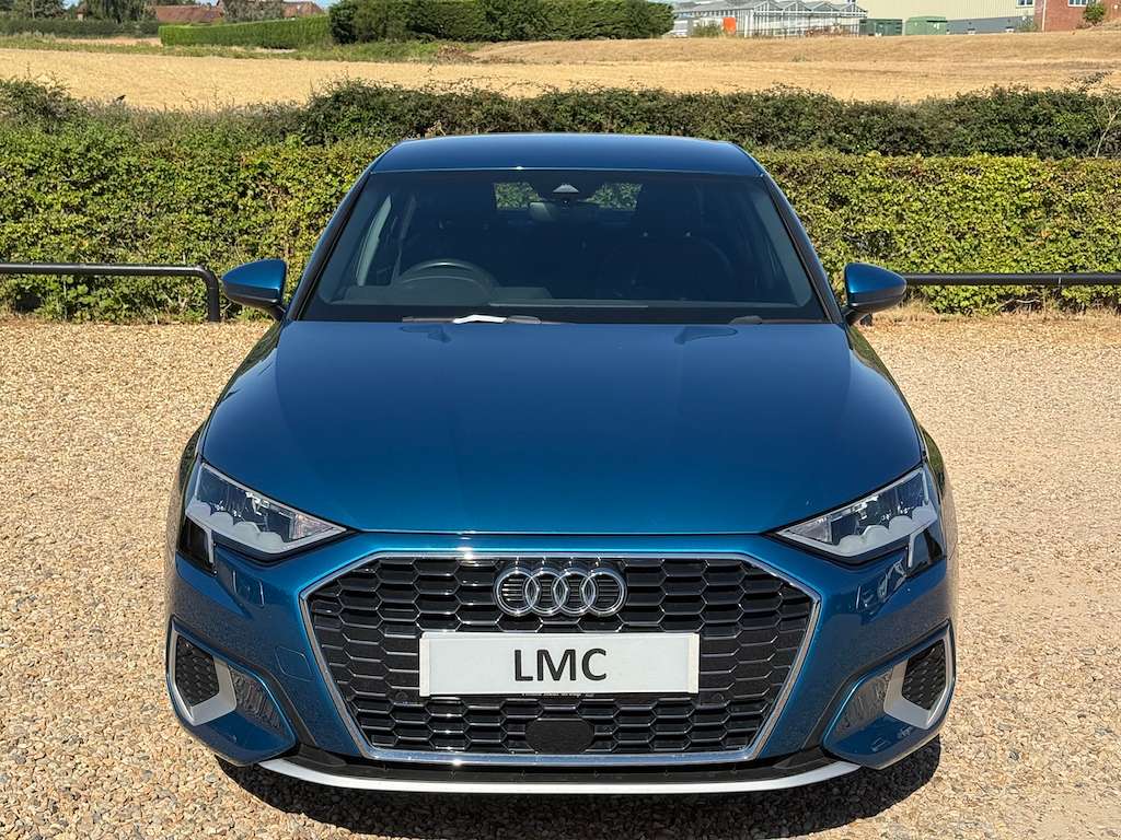 A 2020 AUDI A3 2.0 TDI 30 Sport Saloon 4dr Diesel Manual Euro 6 ( A 2020 AUDI A3 2.0 TDI 30 Sport Saloon 4dr Diesel Manual Euro 6 (