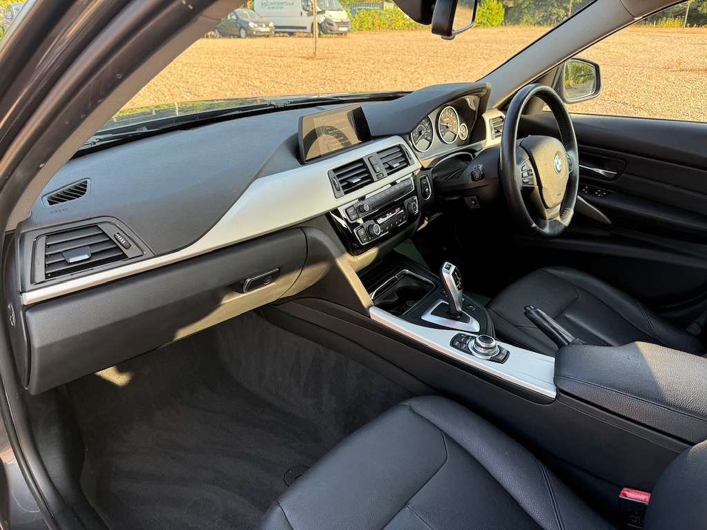 2017 BMW 320D 2017 BMW 320D