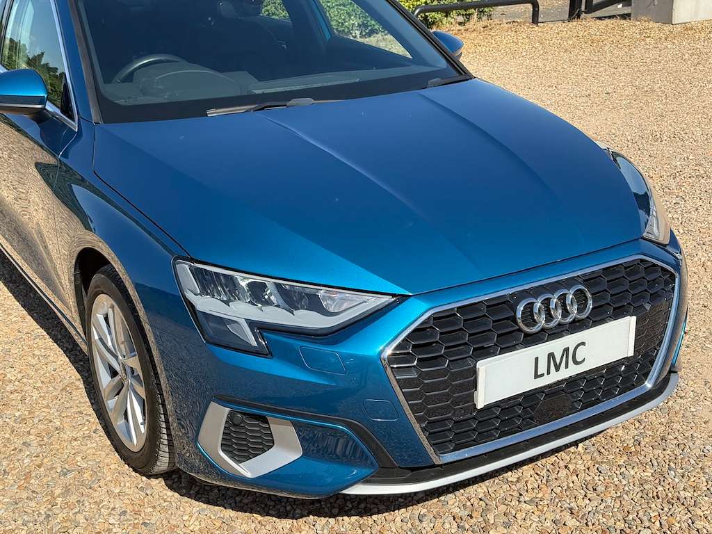 A 2020 AUDI A3 2.0 TDI 30 Sport Saloon 4dr Diesel Manual Euro 6 ( A 2020 AUDI A3 2.0 TDI 30 Sport Saloon 4dr Diesel Manual Euro 6 (