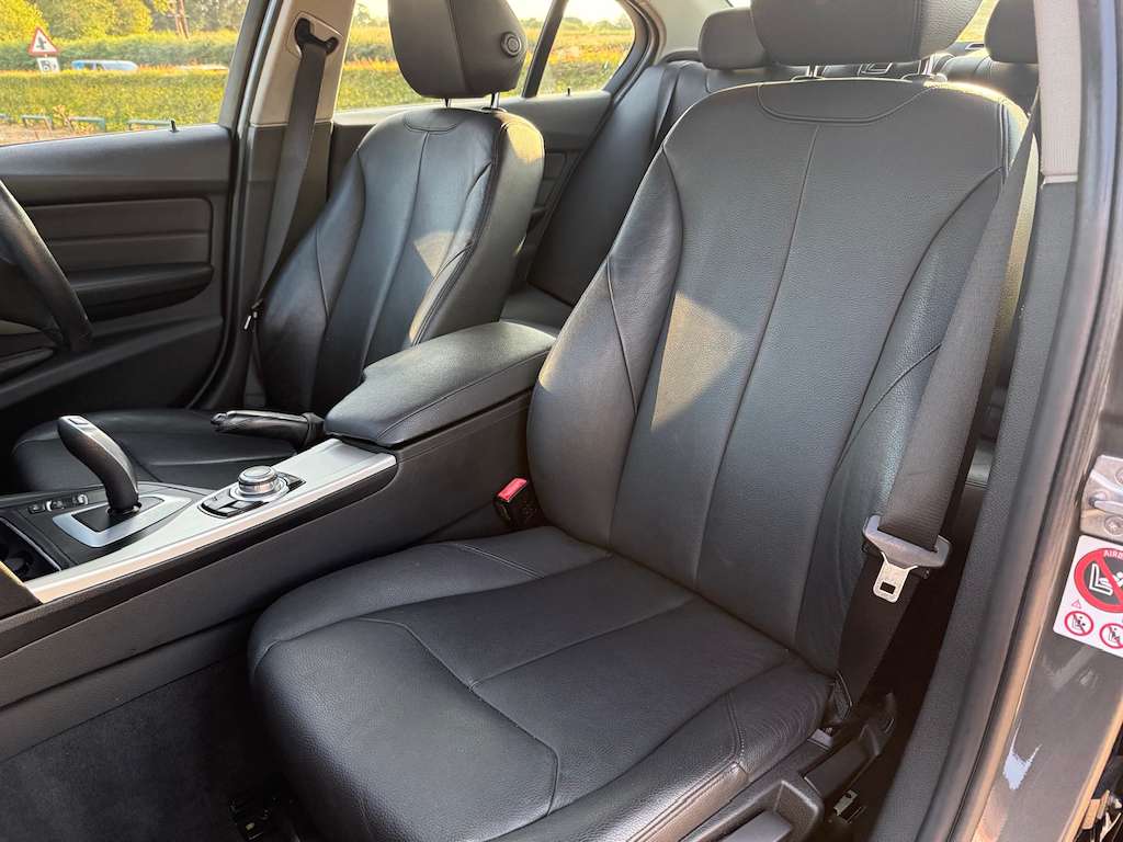 2017 BMW 320D 2017 BMW 320D