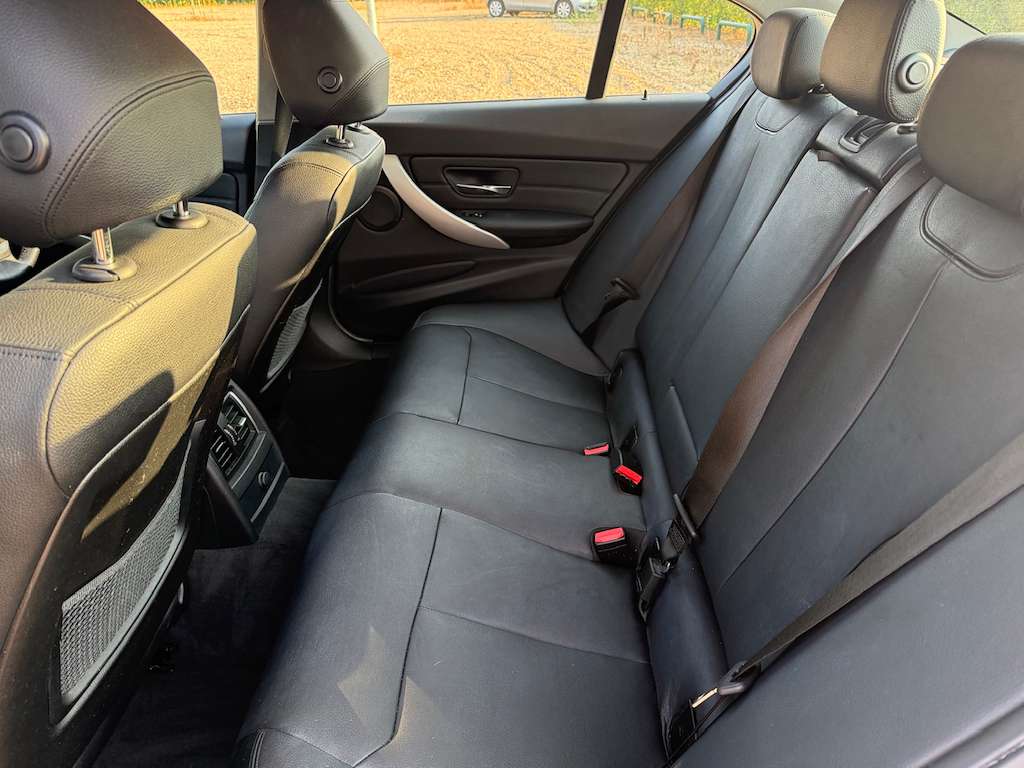 2017 BMW 320D 2017 BMW 320D