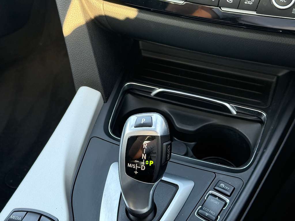 2017 BMW 320D 2017 BMW 320D