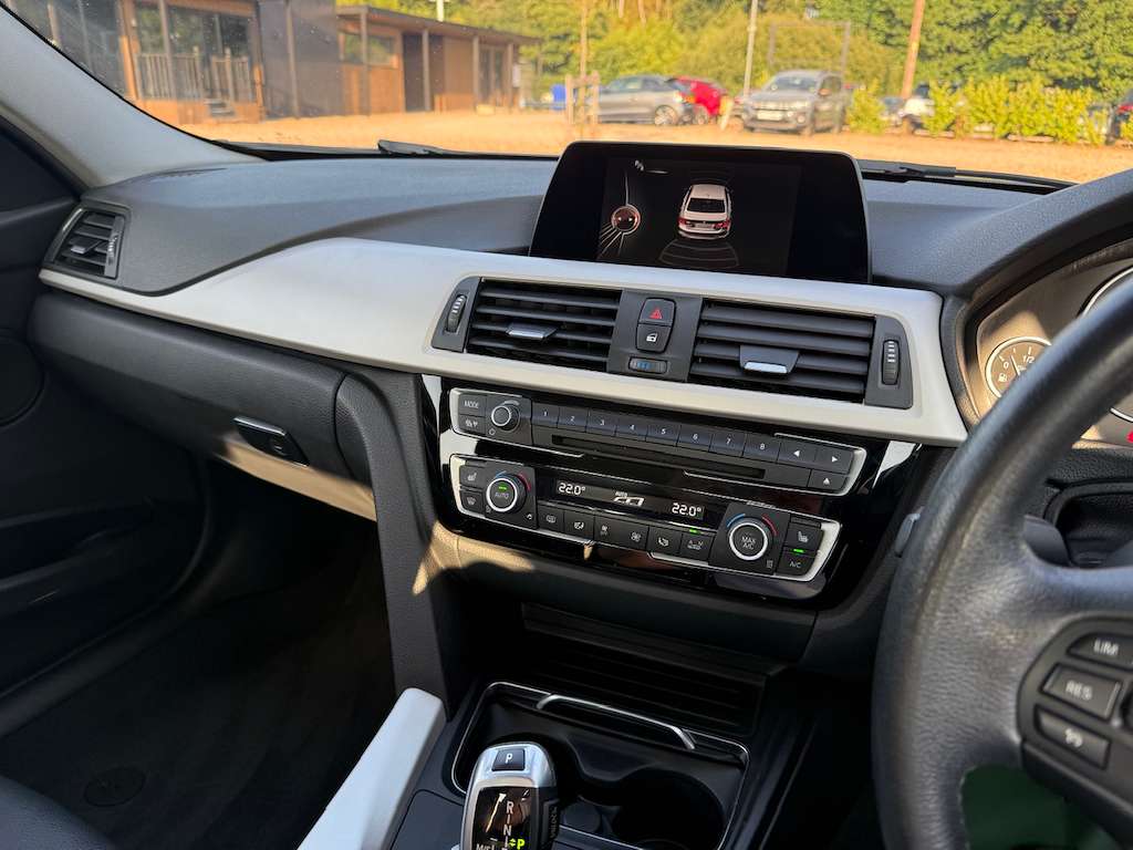 2017 BMW 320D 2017 BMW 320D