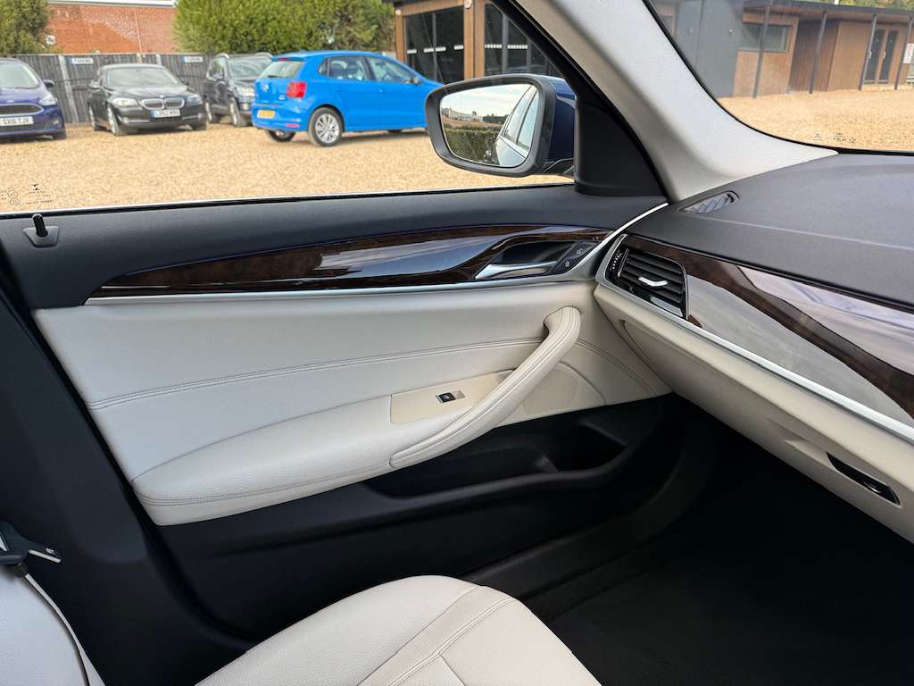2018 BMW 5 SERIES 2018 BMW 5 SERIES