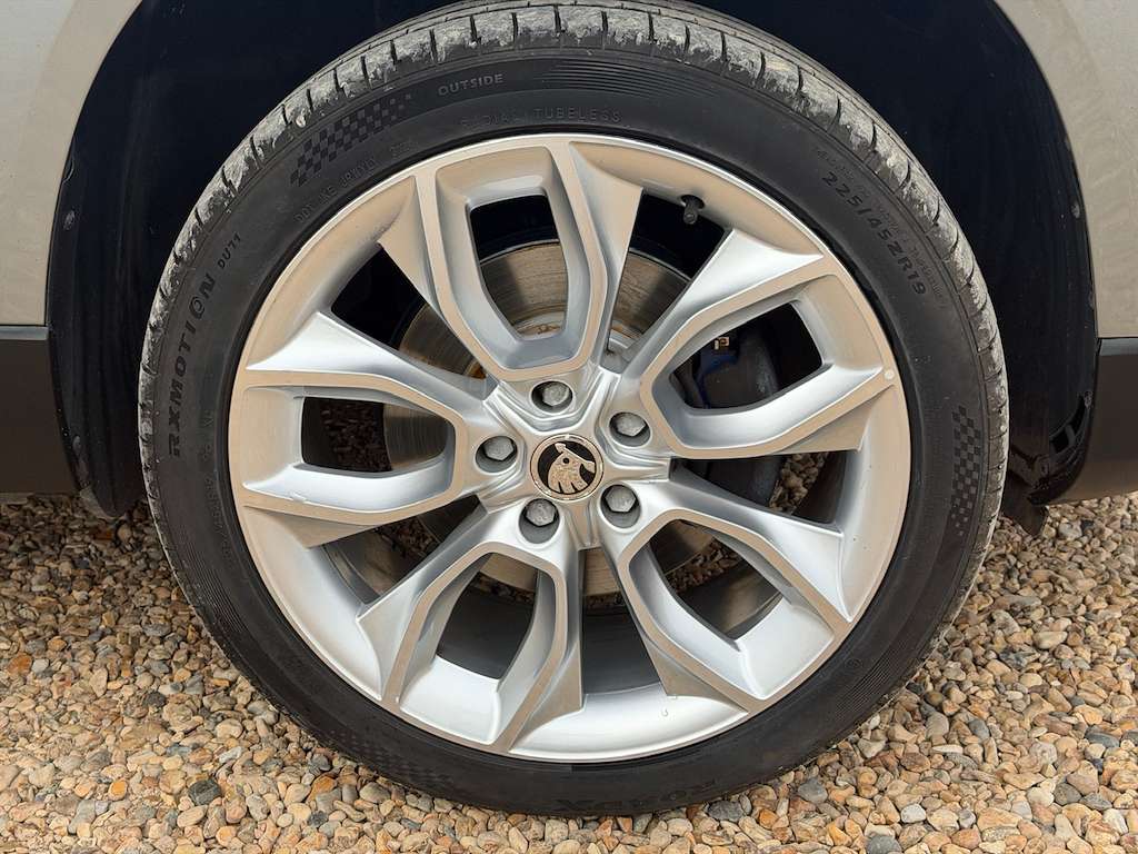2019 SKODA KAROQ 2019 SKODA KAROQ
