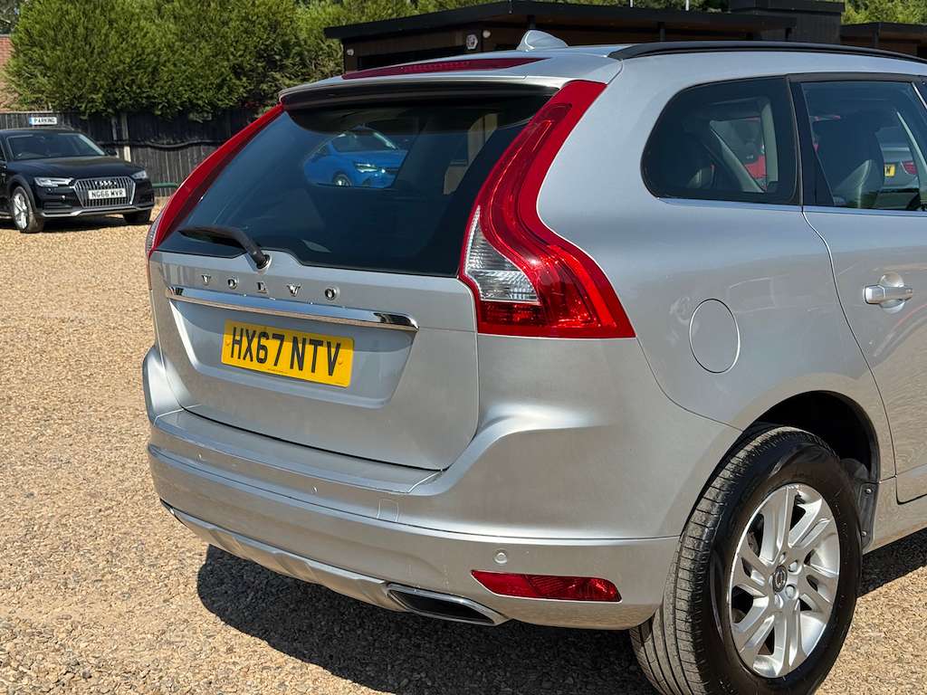 2017 VOLVO XC60 2017 VOLVO XC60