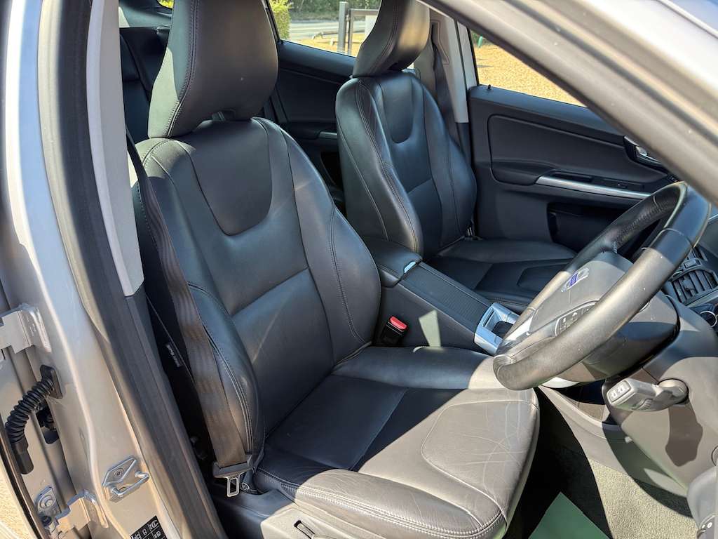 2017 VOLVO XC60 2017 VOLVO XC60