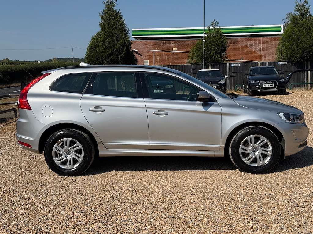 2017 VOLVO XC60 2017 VOLVO XC60