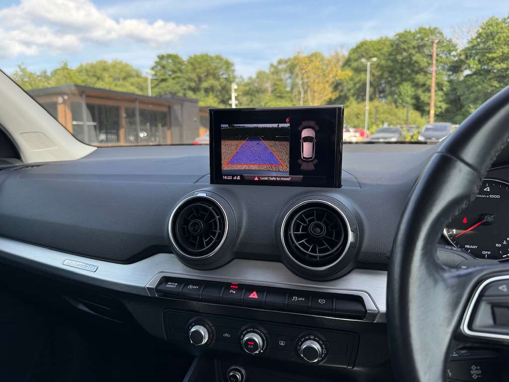 2017 AUDI Q2 2017 AUDI Q2