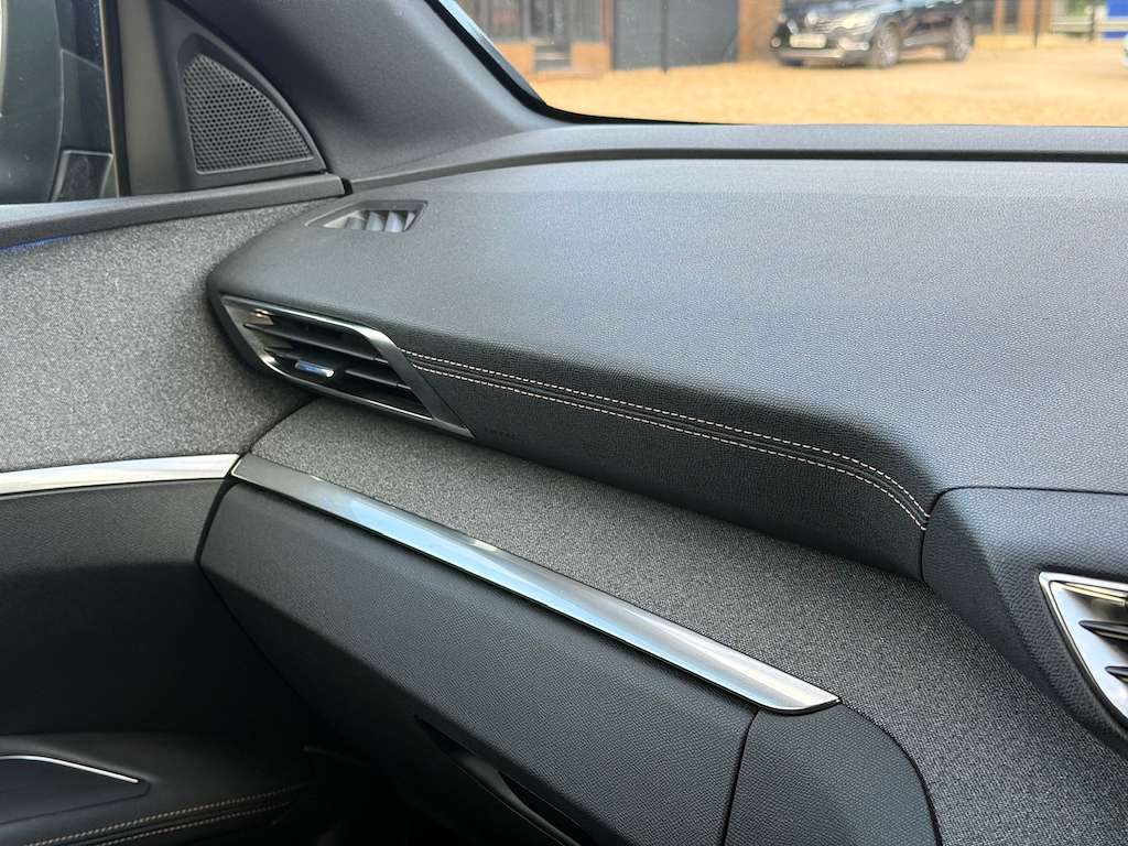 2020 PEUGEOT 3008 2020 PEUGEOT 3008