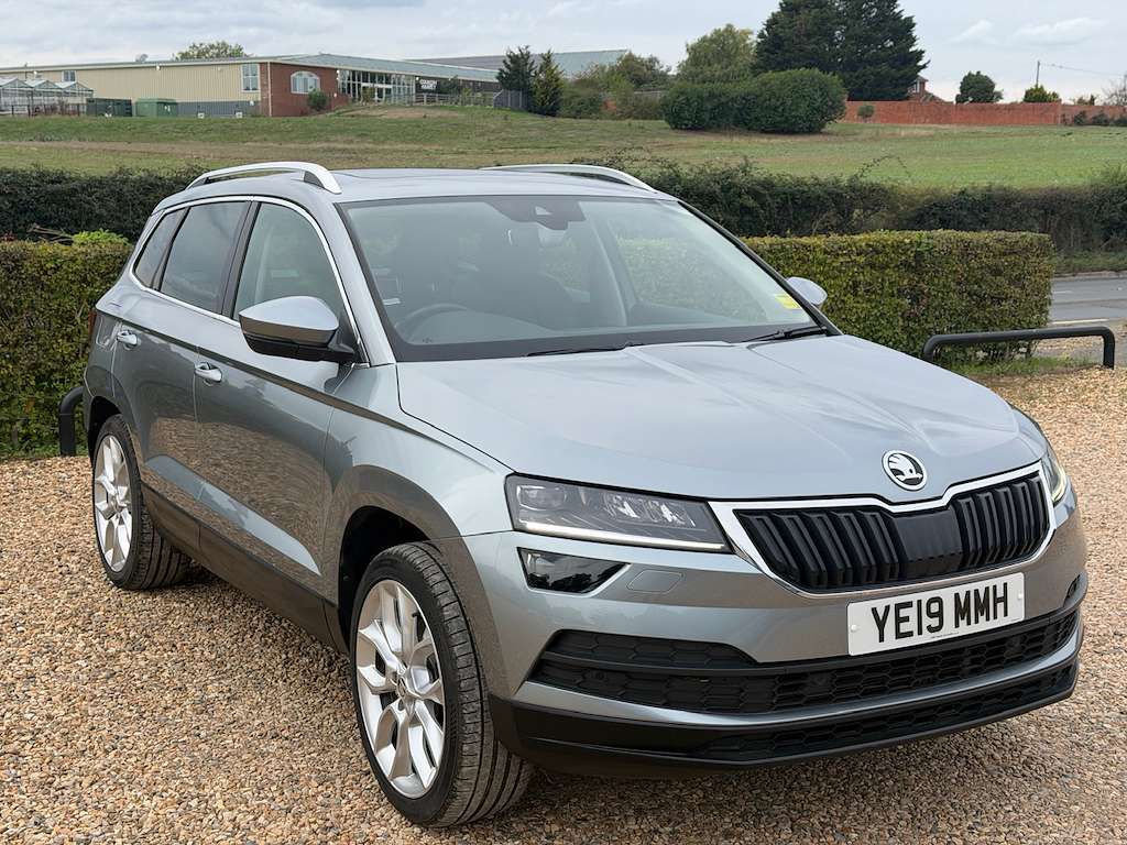 A 2019 SKODA KAROQ 2.0 TDI Edition SUV 5dr Diesel Manual 4WD Euro 6 ( A 2019 SKODA KAROQ 2.0 TDI Edition SUV 5dr Diesel Manual 4WD Euro 6 (