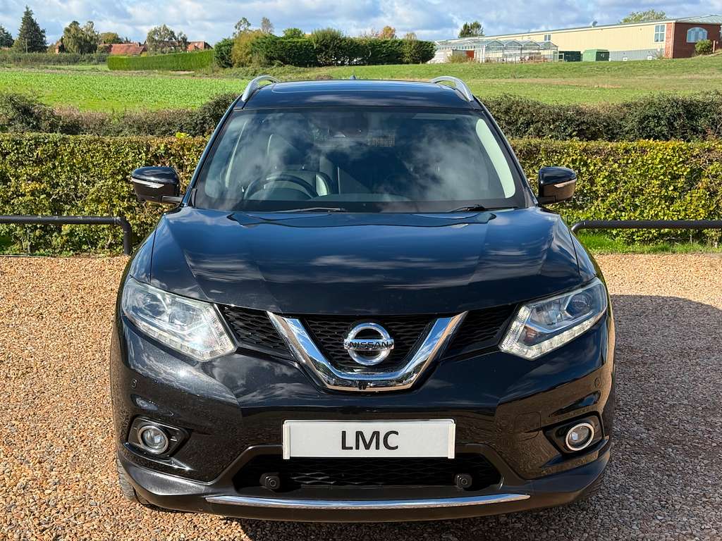 A 2017 NISSAN X-TRAIL 2.0 dCi Tekna SUV 5dr Diesel XTRON 4WD Euro 6 (s/s A 2017 NISSAN X-TRAIL 2.0 dCi Tekna SUV 5dr Diesel XTRON 4WD Euro 6 (s/s
