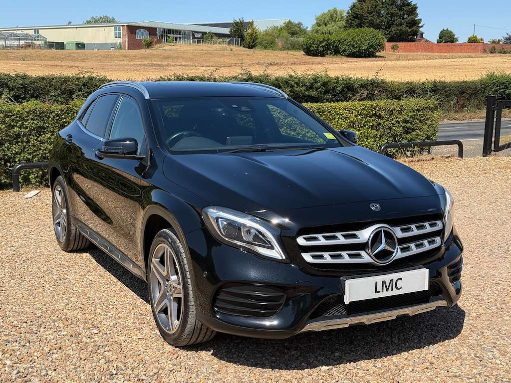 A 2017 MERCEDES GLA220 2.1 GLA220d AMG Line (Premium) SUV 5dr Diesel 7G-D A 2017 MERCEDES GLA220 2.1 GLA220d AMG Line (Premium) SUV 5dr Diesel 7G-D