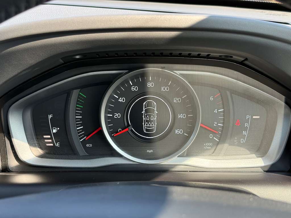 2017 VOLVO XC60 2017 VOLVO XC60