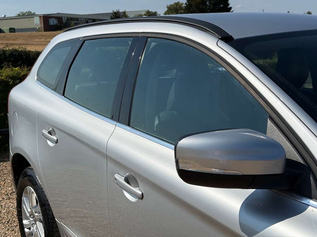 2017 VOLVO XC60 2017 VOLVO XC60