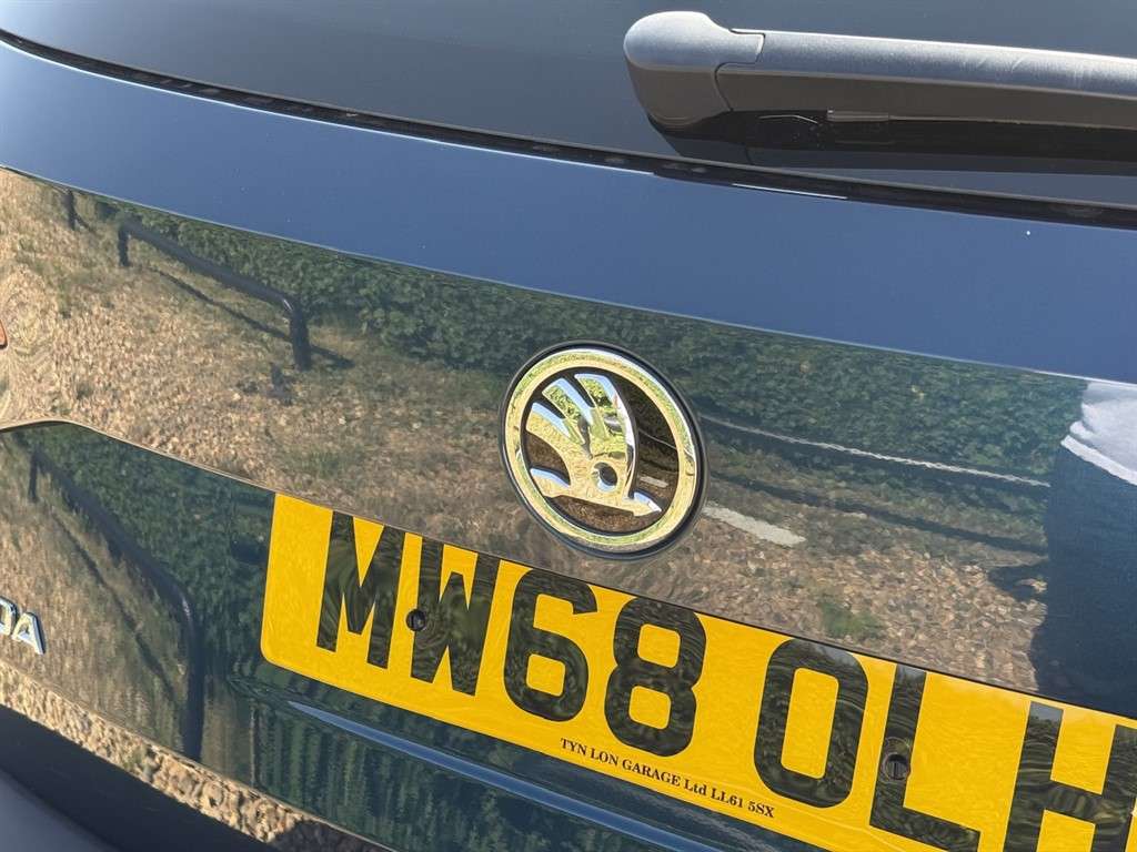 2018 SKODA KAROQ 2018 SKODA KAROQ