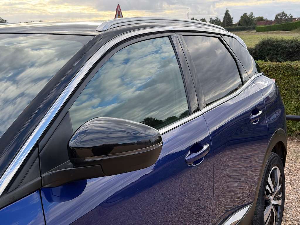 2020 PEUGEOT 3008 2020 PEUGEOT 3008